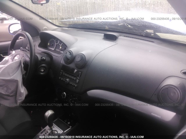 KL1TD6DE7AB101804 - 2010 CHEVROLET AVEO LS/LT 蓝色 照片 5