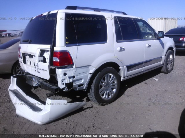 5LMJJ2H56EEL08662 - 2014 LINCOLN NAVIGATOR WHITE photo 4