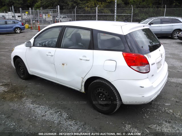 2T1KR32E53C041940 - 2003 TOYOTA COROLLA MATRIX XR WHITE photo 3