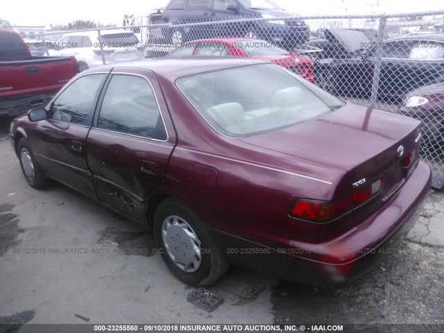 4T1BG22K7XU463864 - 1999 TOYOTA CAMRY CE/LE/XLE 红色 照片 3