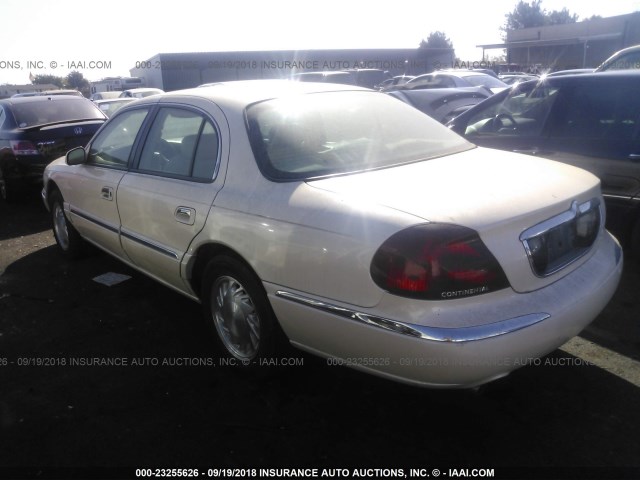 1LNFM97V8WY740955 - 1998 LINCOLN CONTINENTAL  Кремовый фото 3