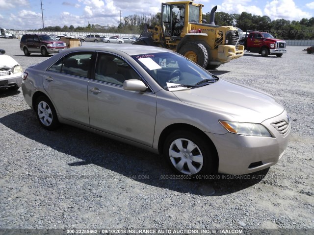 4T1BE46K79U829899 - 2009 TOYOTA CAMRY SE/LE/XLE GOLD photo 1