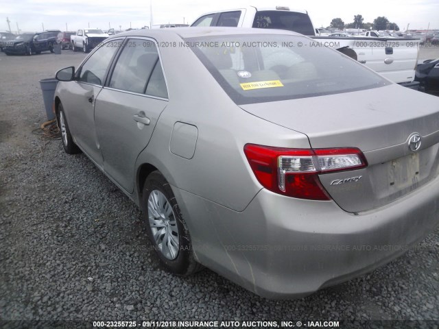 4T4BF1FK7ER423004 - 2014 TOYOTA CAMRY L/SE/LE/XLE Champagne photo 3