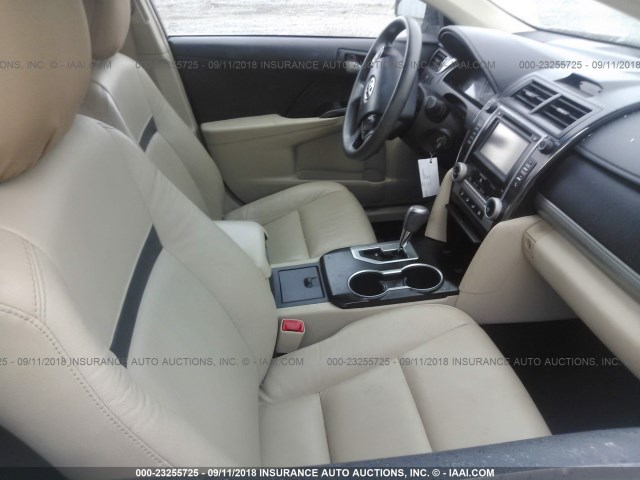 4T4BF1FK7ER423004 - 2014 TOYOTA CAMRY L/SE/LE/XLE Şampan foto 5