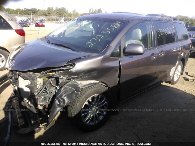 5TDYK3DC7BS040319 - 2011 TOYOTA SIENNA XLE/LIMITED GRAY photo 2