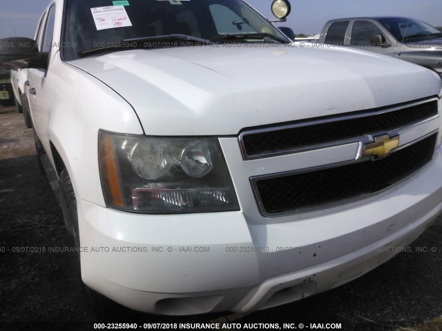 1GNLC2E07BR368349 - 2011 CHEVROLET TAHOE POLICE WHITE photo 6