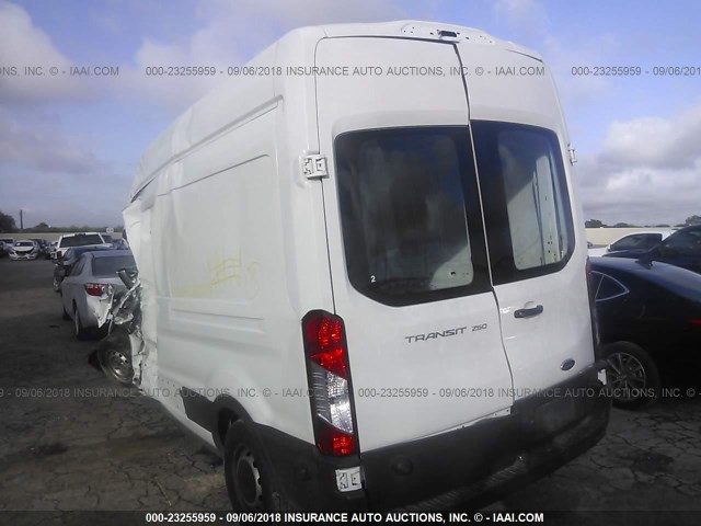 1FTYR2XM7JKA56701 - 2018 FORD TRANSIT T-250 WHITE photo 3