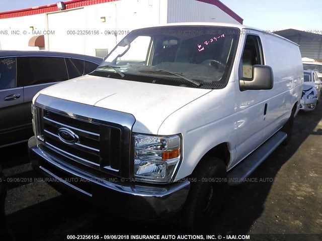 1FTNE2EW4EDA55017 - 2014 FORD ECONOLINE E250 VAN WHITE photo 2