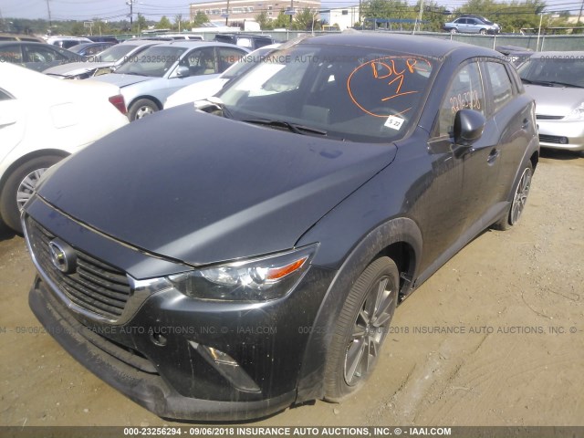 JM1DKFC79H0142401 - 2017 MAZDA CX-3 TOURING GRAY photo 2