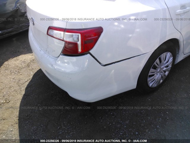 4T1BD1FK4DU086340 - 2013 TOYOTA CAMRY HYBRID/LE/XLE 白色 照片 6