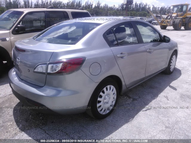 JM1BL1UF5B1377490 - 2011 MAZDA 3 I GRAY photo 4