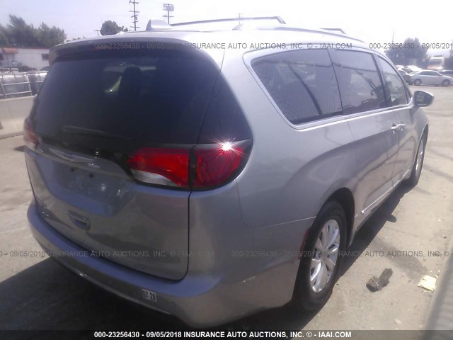 2C4RC1BG3JR163327 - 2018 CHRYSLER PACIFICA TOURING L Մոխրագույն լուսանկար 4