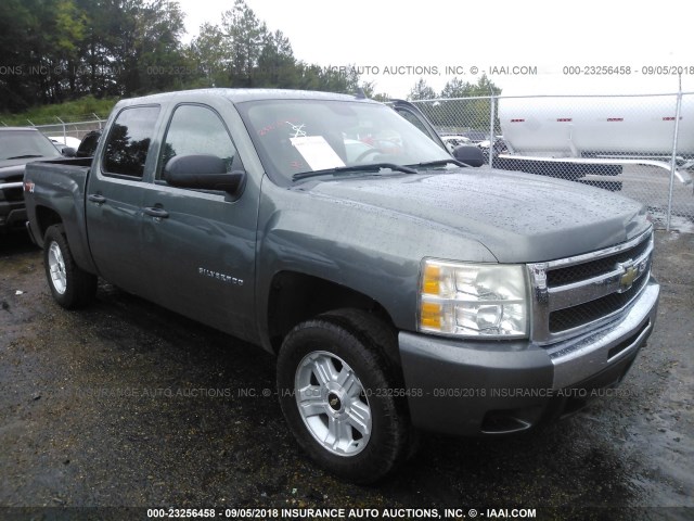 3GCPKSE3XBG132687 - 2011 CHEVROLET SILVERADO K1500 LT GRAY photo 1