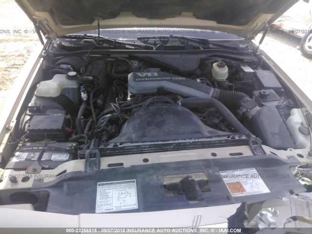 1LNLM81W4PY668331 - 1993 LINCOLN TOWN CAR EXECUTIVE GOLD photo 10