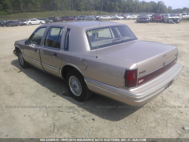 1LNLM81W4PY668331 - 1993 LINCOLN TOWN CAR EXECUTIVE GOLD photo 3
