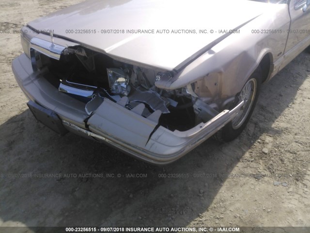 1LNLM81W4PY668331 - 1993 LINCOLN TOWN CAR EXECUTIVE GOLD photo 6