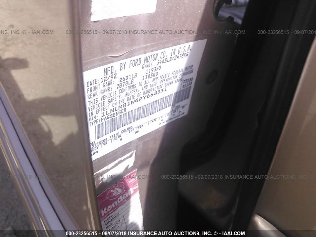 1LNLM81W4PY668331 - 1993 LINCOLN TOWN CAR EXECUTIVE GOLD photo 9