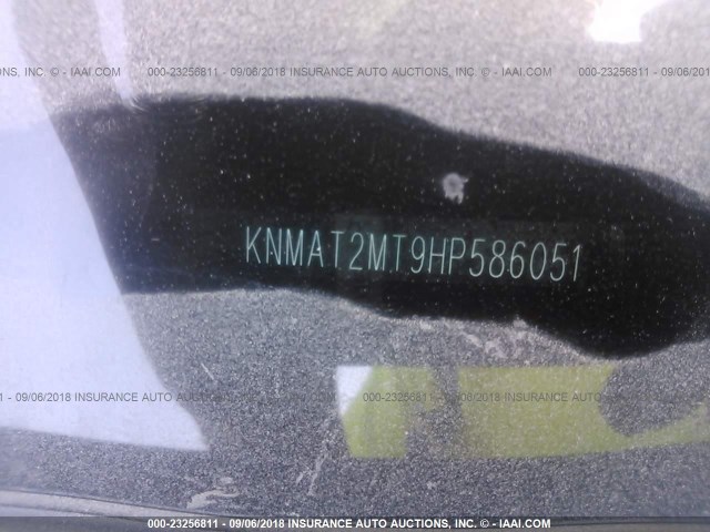 KNMAT2MT9HP586051 - 2017 NISSAN ROGUE S/SV BLACK photo 9