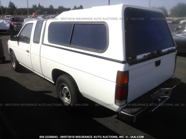 1N6HD16S7JC313436 - 1988 NISSAN D21 KING CAB WHITE photo 3