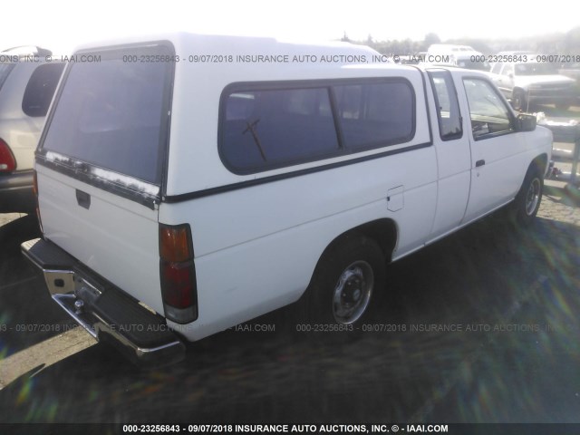 1N6HD16S7JC313436 - 1988 NISSAN D21 KING CAB WHITE photo 4