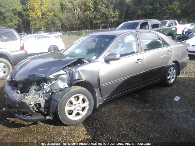 JTDBE32K220007965 - 2002 TOYOTA CAMRY LE/XLE/SE Boz foto 2