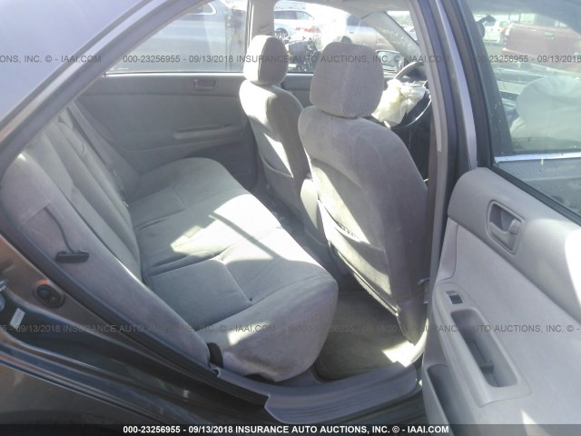 JTDBE32K220007965 - 2002 TOYOTA CAMRY LE/XLE/SE Boz foto 8
