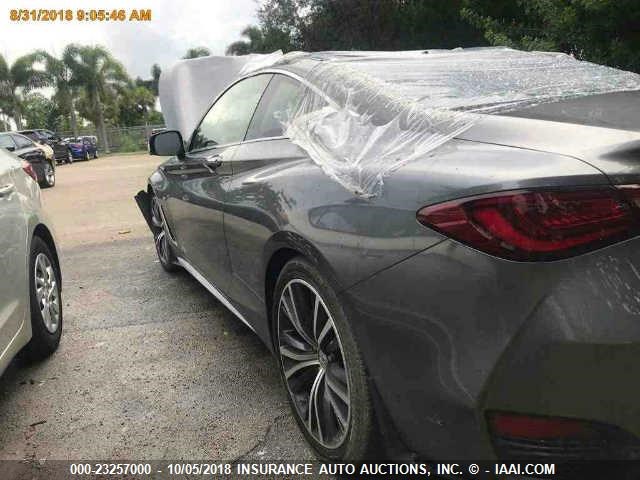 JN1EV7EK8JM340312 - 2018 INFINITI Q60 LUXE 300/SPORT 300 GRAY photo 3