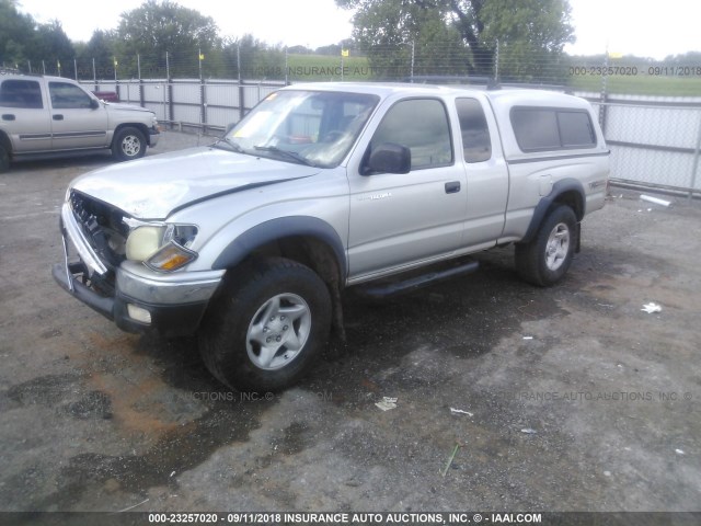 5TESN92N04Z319072 - 2004 TOYOTA TACOMA XTRACAB PRERUNNER SILVER photo 2