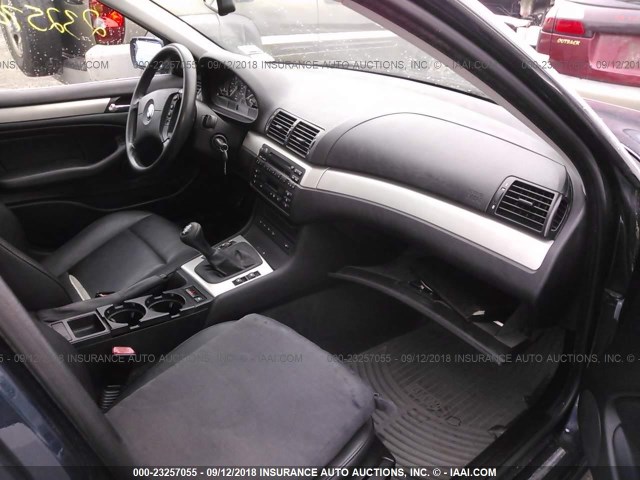 WBAEP33442PE91426 - 2002 BMW 325 XIT GOLD photo 5