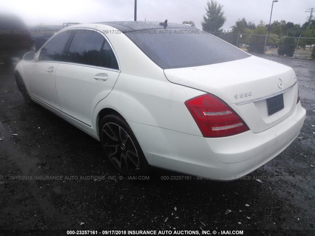 WDDNG86X08A173663 - 2008 MERCEDES-BENZ S 550 4MATIC WHITE photo 3