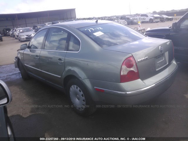 WVWMD63B64P050095 - 2004 VOLKSWAGEN PASSAT GL GREEN photo 3