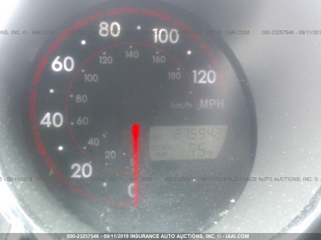 2T1KR32E95C382938 - 2005 TOYOTA COROLLA MATRIX XR GRAY photo 7