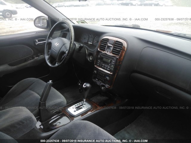 KMHWF35H73A883663 - 2003 HYUNDAI SONATA 黑色 照片 5