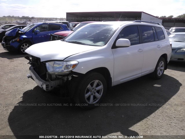 5TDJK3EH0AS025817 - 2010 TOYOTA HIGHLANDER SE WHITE photo 2