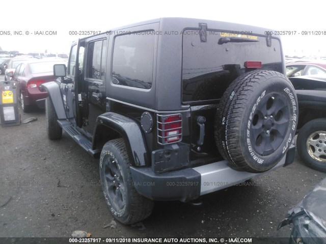 1C4HJWEG8DL706159 - 2013 JEEP WRANGLER UNLIMITE SAHARA BLACK photo 3