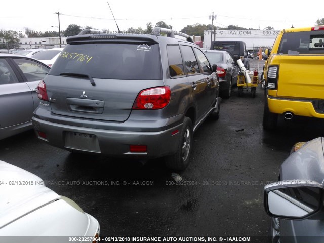 JA4LZ31F46U048605 - 2006 MITSUBISHI OUTLANDER LS GRAY photo 4