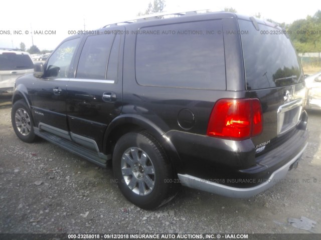 5LMFU28RX4LJ19376 - 2004 LINCOLN NAVIGATOR BLACK photo 3