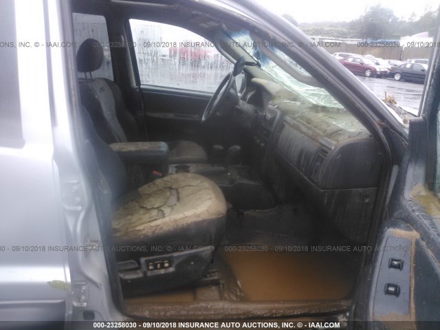 1J4GW48S34C425737 - 2004 JEEP GRAND CHEROKEE LAREDO/COLUMBIA/FREEDOM 银色 照片 5