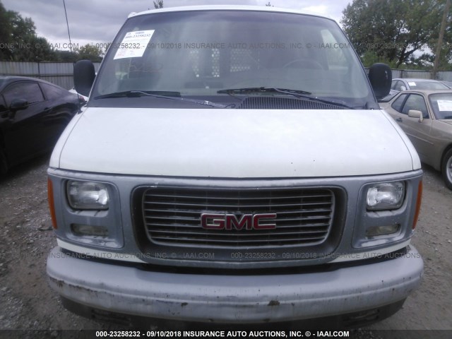 1GTEG15W7X1111296 - 1999 GMC SAVANA G1500 WHITE photo 6