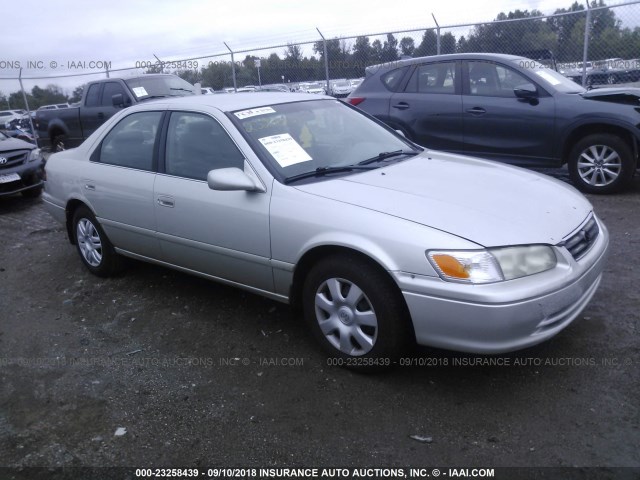 4T1BG22K2YU679414 - 2000 TOYOTA CAMRY CE/LE/XLE 银色 照片 1