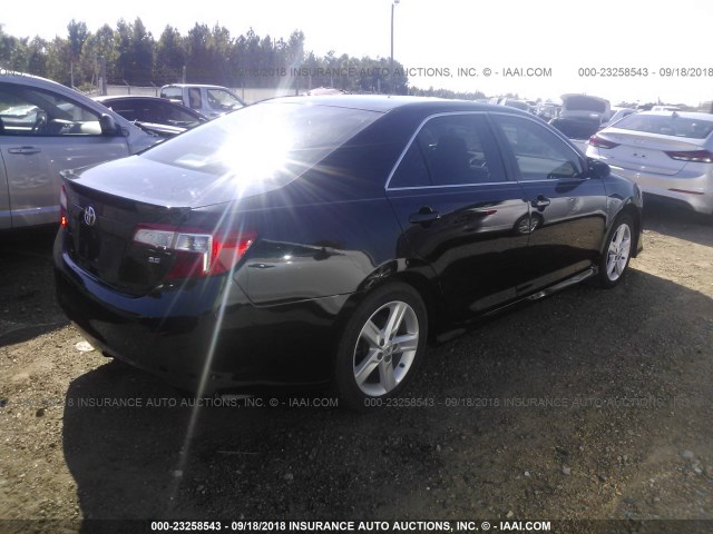 4T1BF1FK2DU233958 - 2013 TOYOTA CAMRY L/SE/LE/XLE Qara foto 4