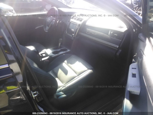 4T1BF1FK2DU233958 - 2013 TOYOTA CAMRY L/SE/LE/XLE Qara foto 5