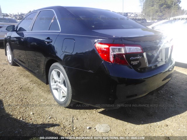 4T1BF1FK2DU233958 - 2013 TOYOTA CAMRY L/SE/LE/XLE Qara foto 6