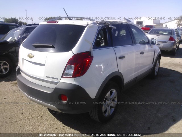 3GNAL2EK9ES588571 - 2014 CHEVROLET CAPTIVA LS WHITE photo 4