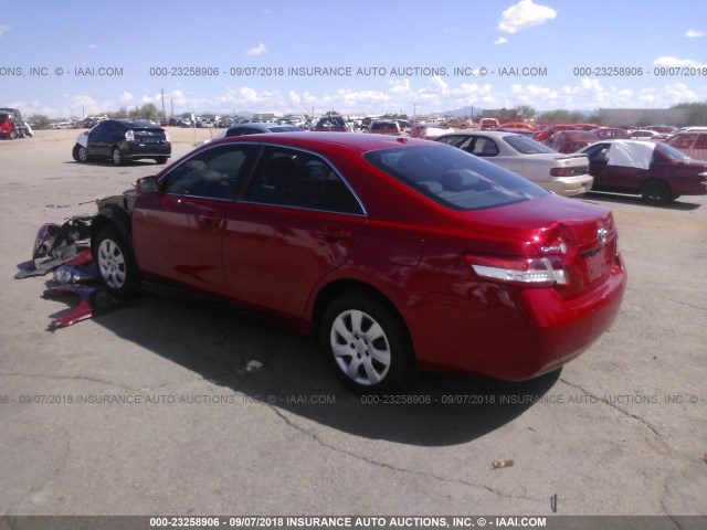 4T1BF3EK0BU715693 - 2011 TOYOTA CAMRY SE/LE/XLE RED photo 3