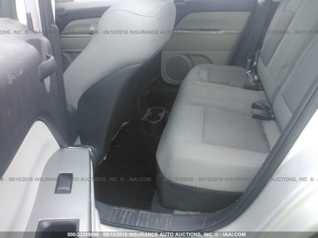 1J8FF28W17D355686 - 2007 JEEP PATRIOT SPORT SILVER photo 8