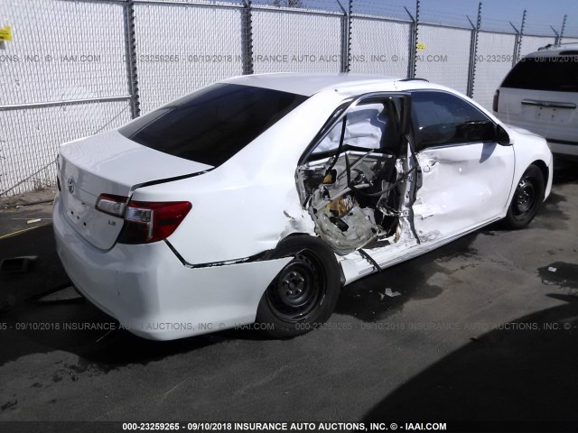 4T4BF1FK9ER345812 - 2014 TOYOTA CAMRY L/SE/LE/XLE WHITE photo 4