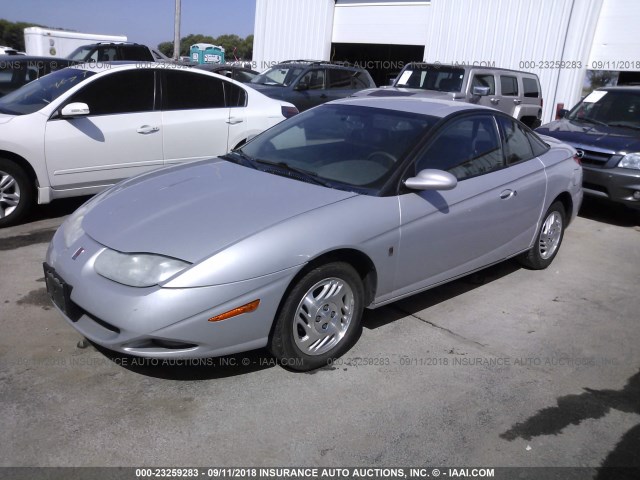 1G8ZY12781Z116831 - 2001 SATURN SC2 SILVER photo 2