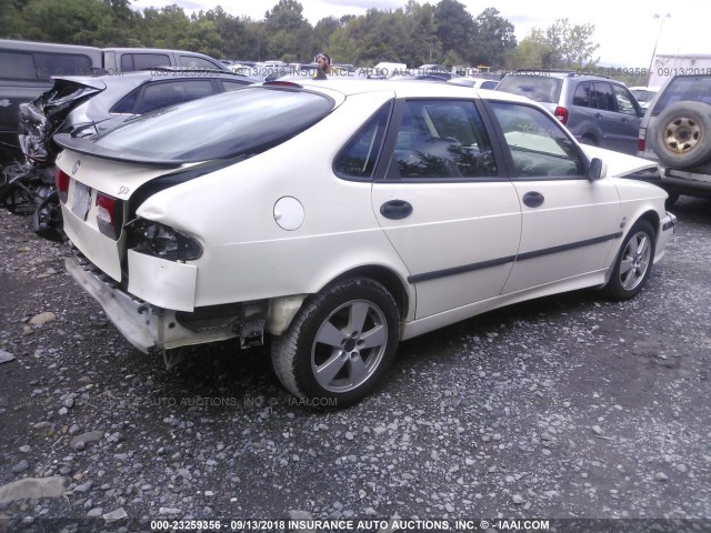 YS3DF58K522009084 - 2002 SAAB 9-3 SE WHITE photo 4