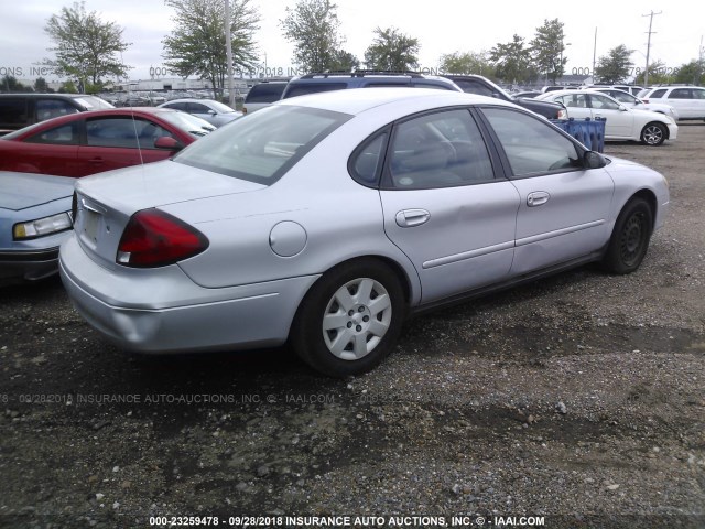 1FAFP52U92A102788 - 2002 FORD TAURUS LX SILVER photo 4